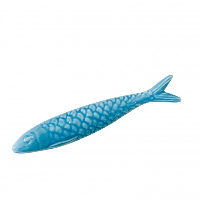 Figura decorativa de peixe azul em cerâmica com textura de escamas