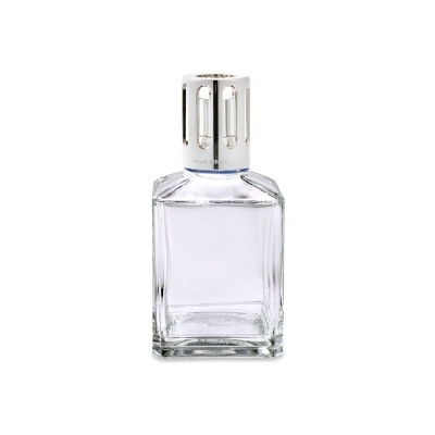 frasco de vidro transparente com tampa metálica prateada