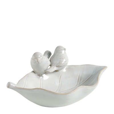 Prato decorativo branco em forma de folha com pássaros de cerâmica