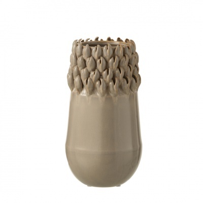 Vaso decorativo em cerâmica bege com relevo na parte superior