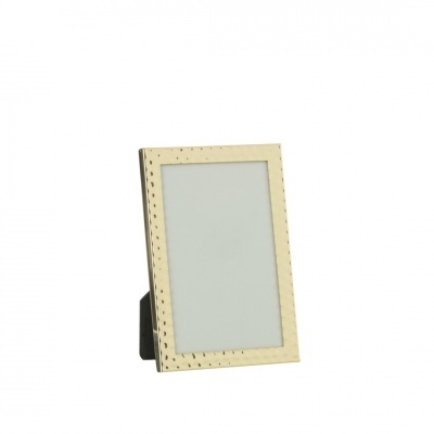 Moldura de foto metálica dourada com textura de pontos e apoio