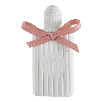 Garrafa decorativa branca com laço rosa e selo em relevo