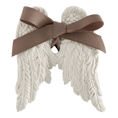 Asas decorativas brancas com laço de fita marrom