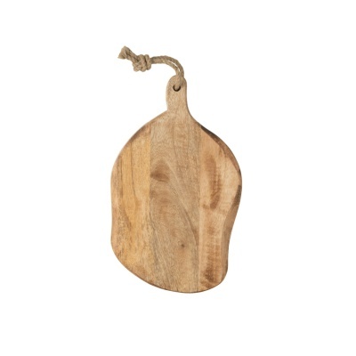 Tábua de corte de madeira clara com cabo e corda para pendurar