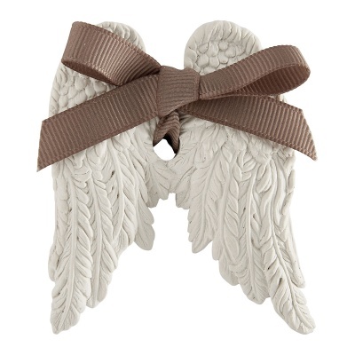 Asas decorativas brancas com laço castanho