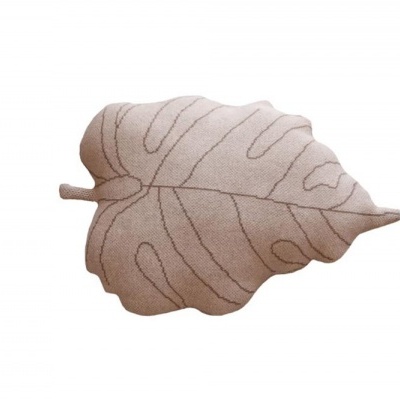 Tapete em formato de folha bege com nervuras castanhas