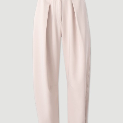 Calças compridas bege claro com cintura elástica e botão