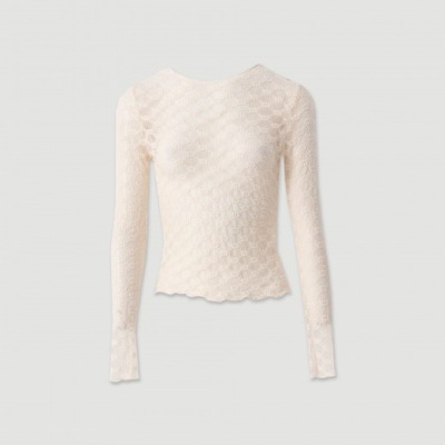 Camisola branca de renda, manga comprida, padrão floral