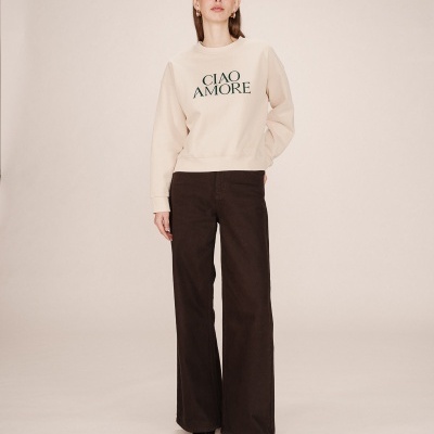 Sweatshirt bege com texto 