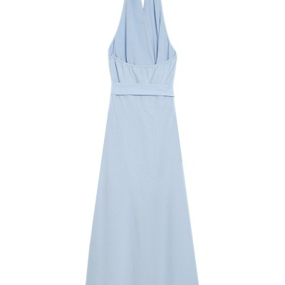 Vestido comprido azul claro com decote halter
