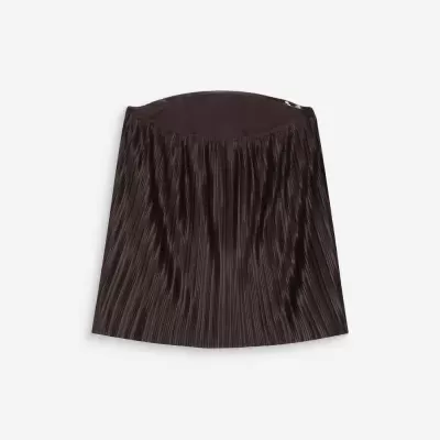 Saia curta plissada castanho escuro com textura acetinada