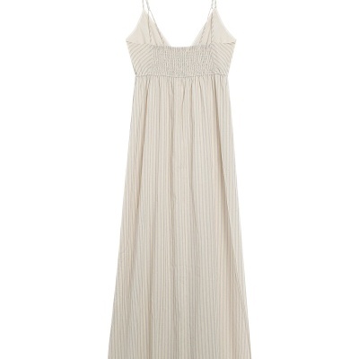 Vestido comprido branco com riscas finas e alças finas