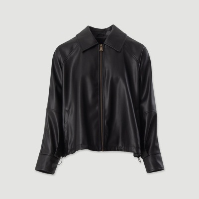 Casaco preto de pele sintética com fecho e gola