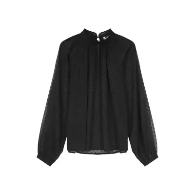 Blusa preta transparente de bolinhas com mangas compridas e gola com botão