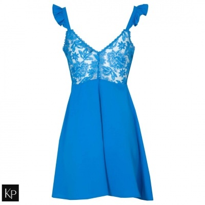 Vestido azul com renda floral transparente e alças largas