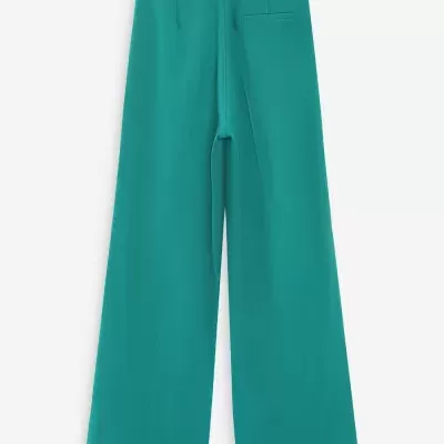 Calças de tecido verde água largas com botões na cintura