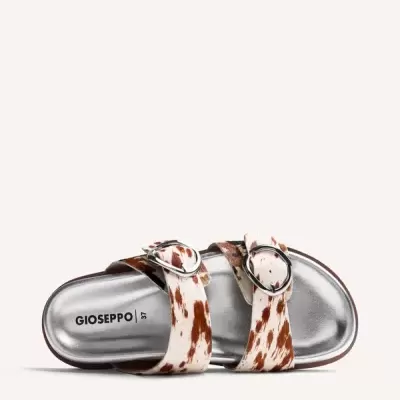Sandália GIOSEPPO com tiras estampadas castanhas e brancas e fivelas prateadas