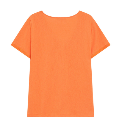 T-shirt laranja com renda nas mangas