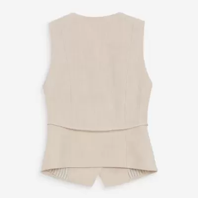 Colete feminino bege claro em tecido com textura de linho visto de costas