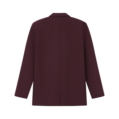 Blazer feminino castanho escuro de tecido liso visto de costas