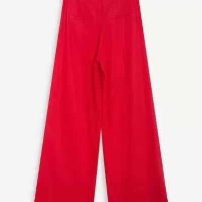 Calças pantalonas vermelhas com bolsos atrás