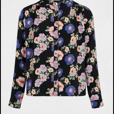 Blusa feminina floral de manga comprida com botões