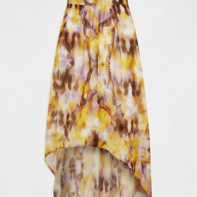 Saia tie-dye amarelo, castanho e lilás com bainha assimétrica