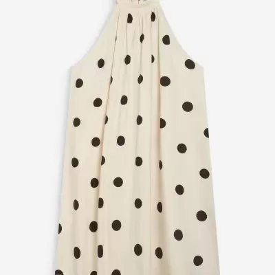 Vestido cru com bolinhas pretas e decote halter