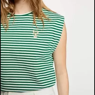 T-shirt de riscas verdes e brancas com bordado de lagosta