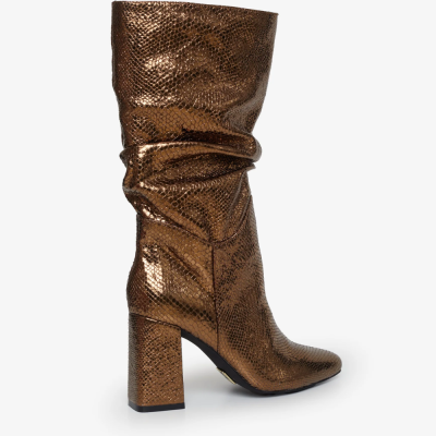 Bota feminina bronze texturizada salto grosso cano alto