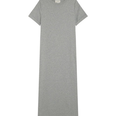 Vestido comprido cinzento com mangas curtas e gola redonda