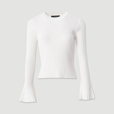 Camisola branca de malha canelada com mangas compridas e folhos