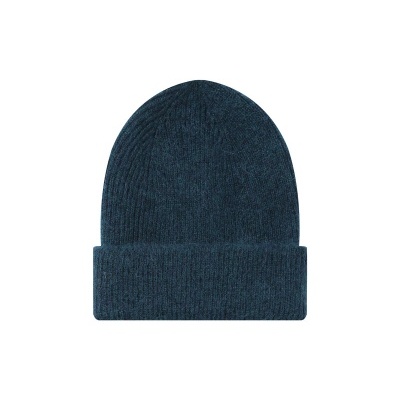 Gorro de malha azul escuro com bainha dobrada