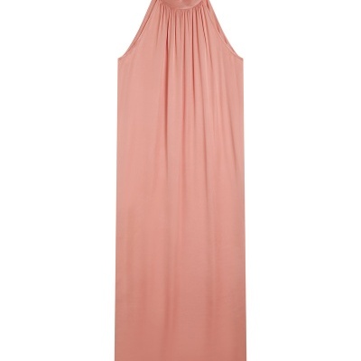 Vestido comprido rosa com gola alta franzida
