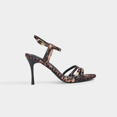 Sandália de salto alto com padrão animal print castanho e preto