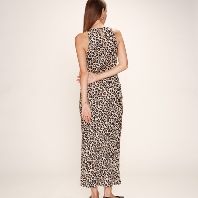 Vestido comprido padrão animal print sem mangas