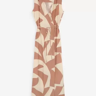 Vestido comprido bege e castanho claro com padrão abstrato e cinto fino