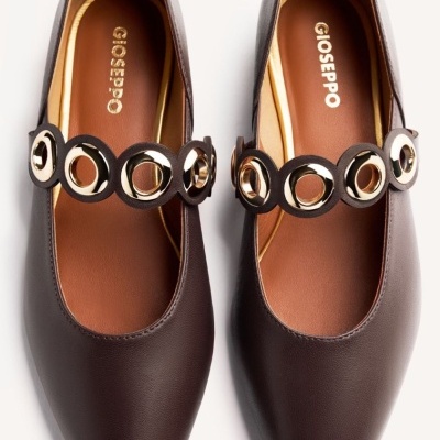Sapatos femininos GIOSEPPO castanhos com tira circular dourada