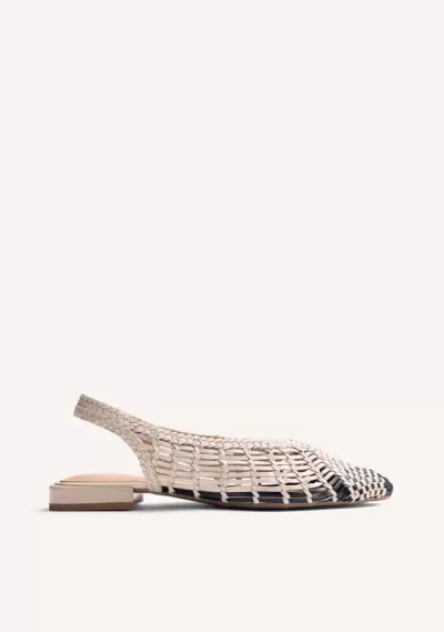 Sapatilha feminina bege trançada com salto baixo