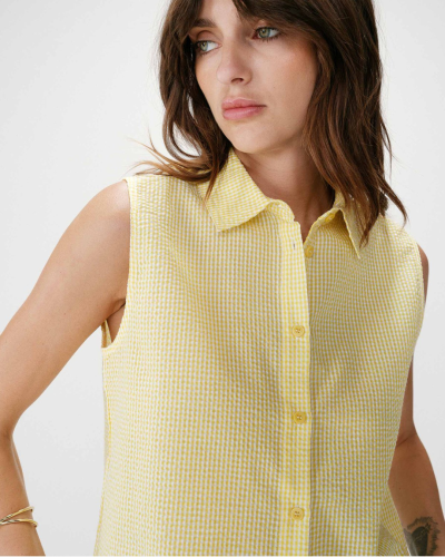 Blusa mulher amarelo xadrez sem mangas com botões e colarinho