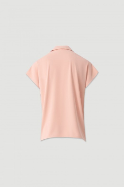 Blusa feminina cor-de-rosa claro de manga curta vista de trás