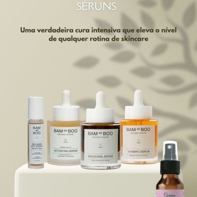 Kit la amari tratamento intensivo séruns com cinco frascos em pedestal.