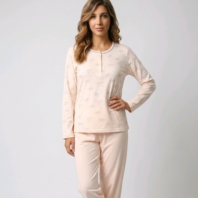 Pijama feminino creme claro com padrão floral e calças lisas