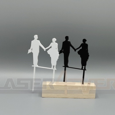 Esculturas de casais a dançar em metal com base de madeira