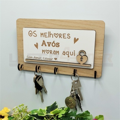 Porta-chaves de madeira com mensagem para avós