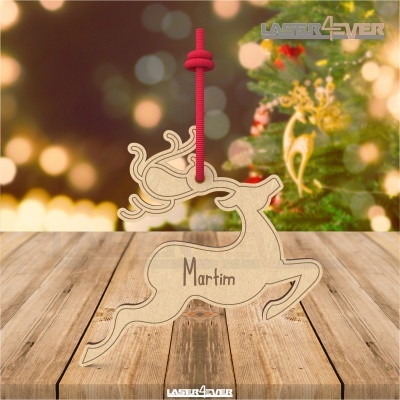 Ornamento de Natal de rena de madeira com nome Martim e cordão vermelho