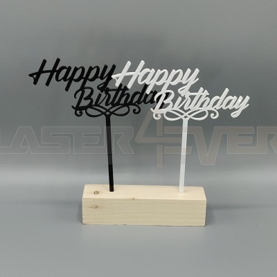 Ornamentos de aniversário preto e branco com a frase 'Happy Birthday' em base de madeira.