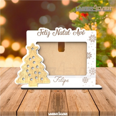 Moldura de Natal para foto com texto Feliz Natal Avô e nome Filipe, decorada com árvore de Natal de madeira.