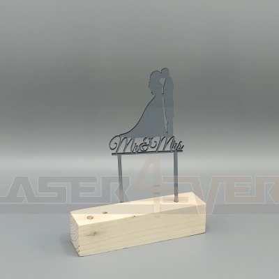Figura decorativa para bolo de casamento em madeira com texto Mr & Mrs