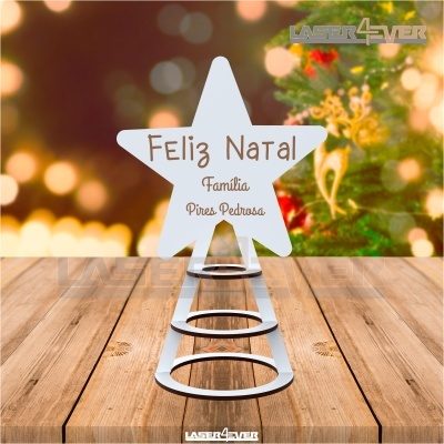 Suporte de mesa de madeira em forma de árvore de Natal com mensagem de Feliz Natal